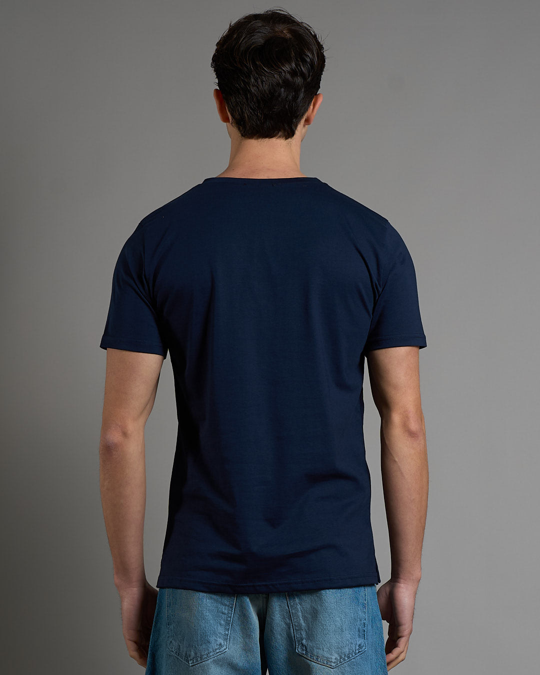 T-shirt basic con spacchetto