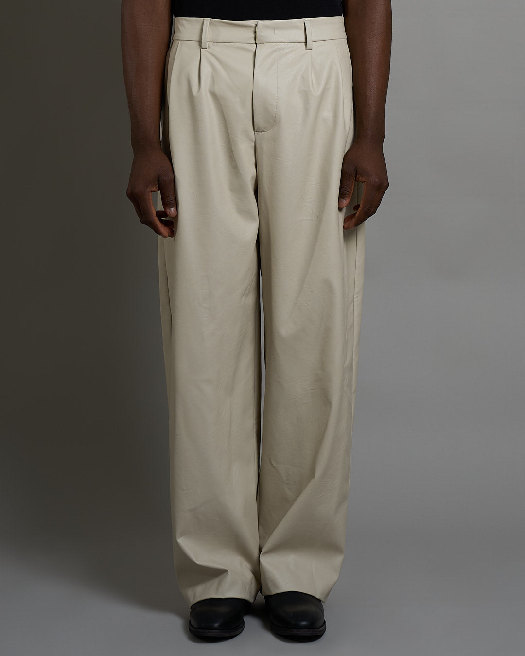 Pantalone Relax Fit effetto pelle