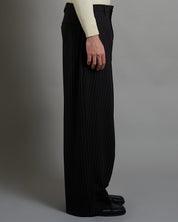 Pantalone Wide Fit con pieghe gessato