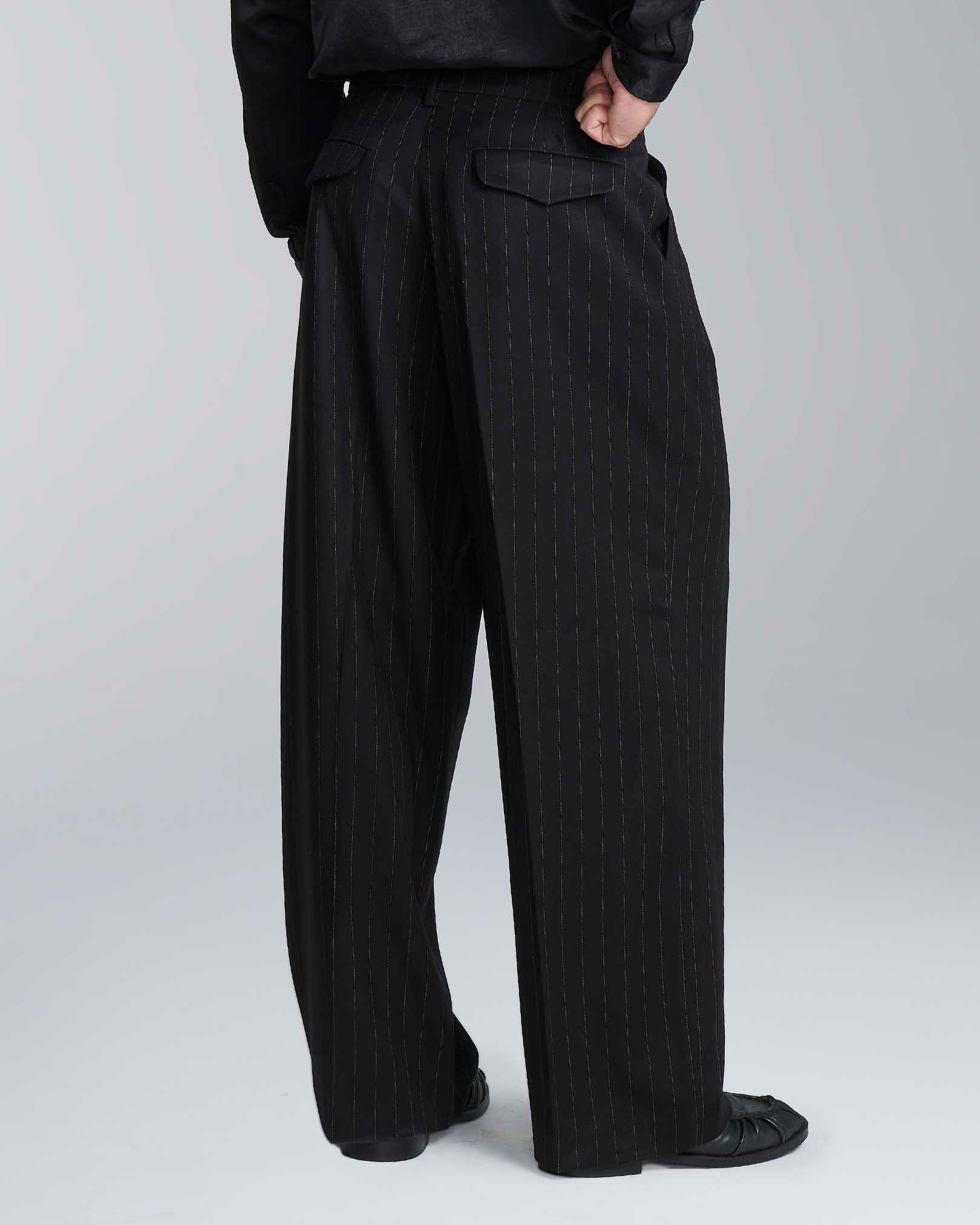 Pantalone wide leg strutturato gessato nero