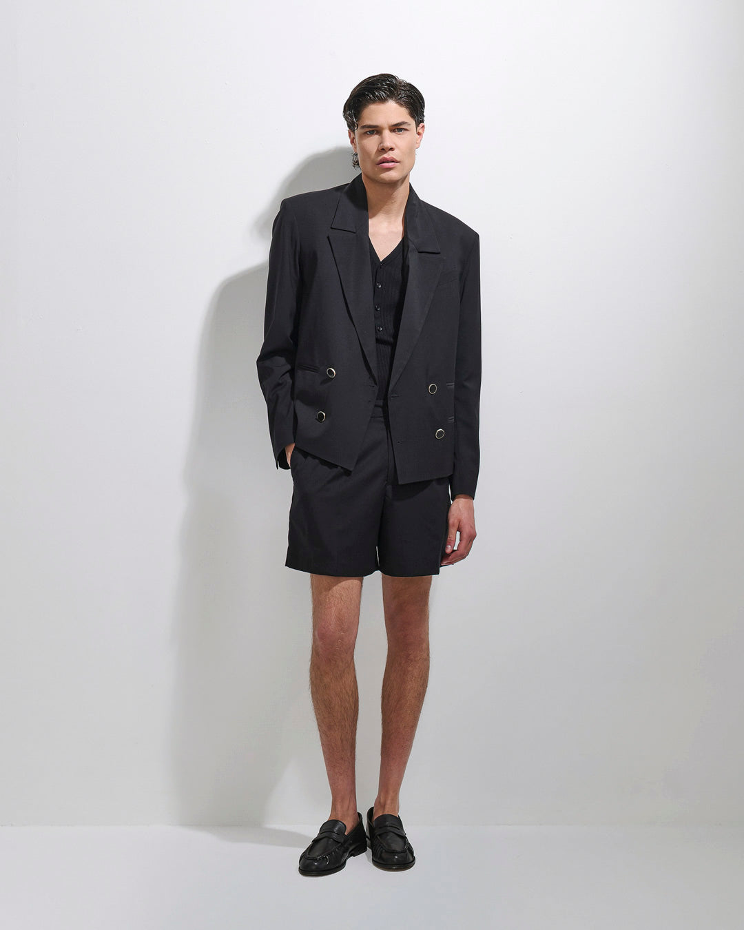 Giacca Cropped con bottone gioiello Limited Edition