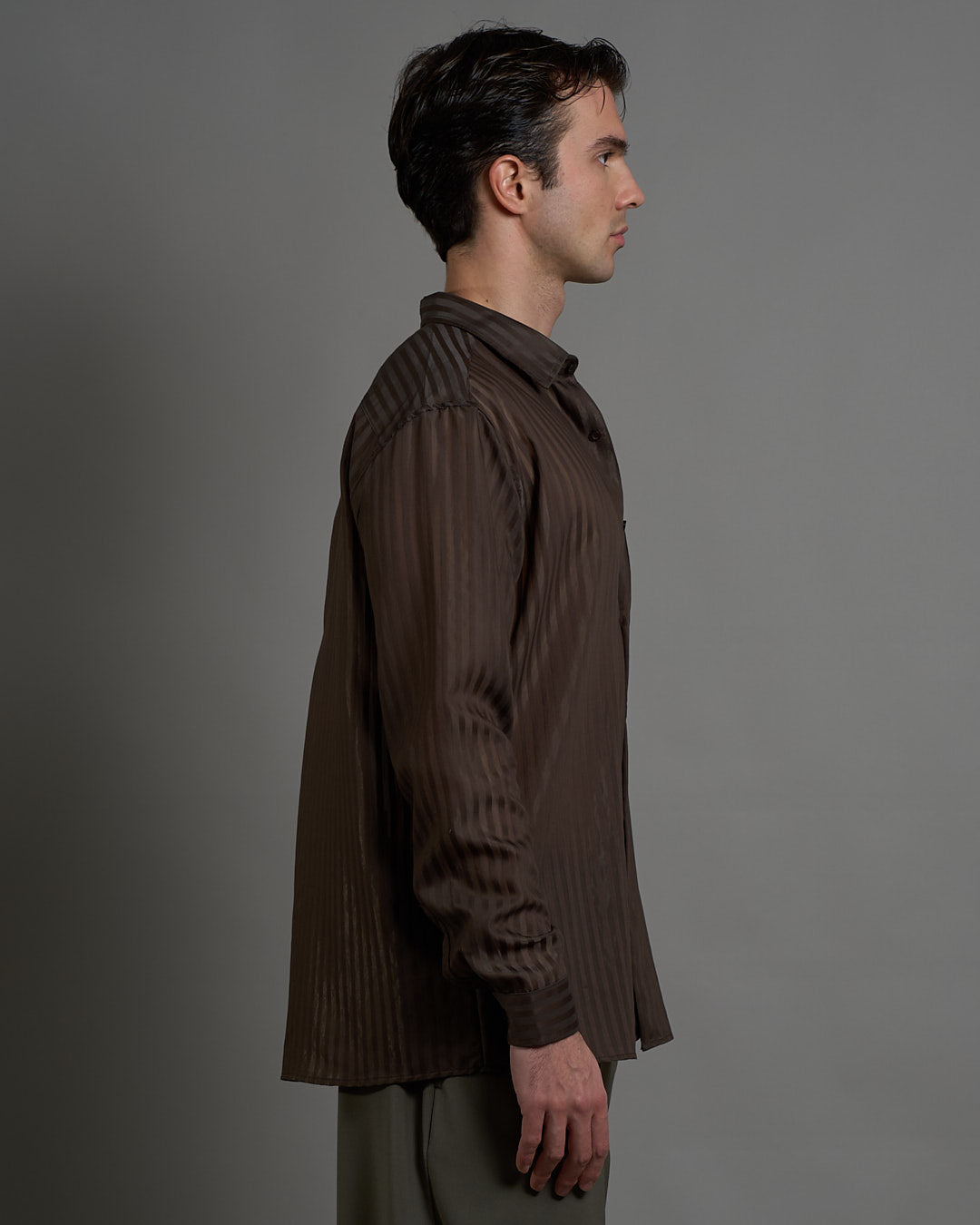 Camicia a righe con struttura sheer