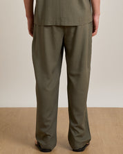 Pantalaccio jogger gamba larga in lino