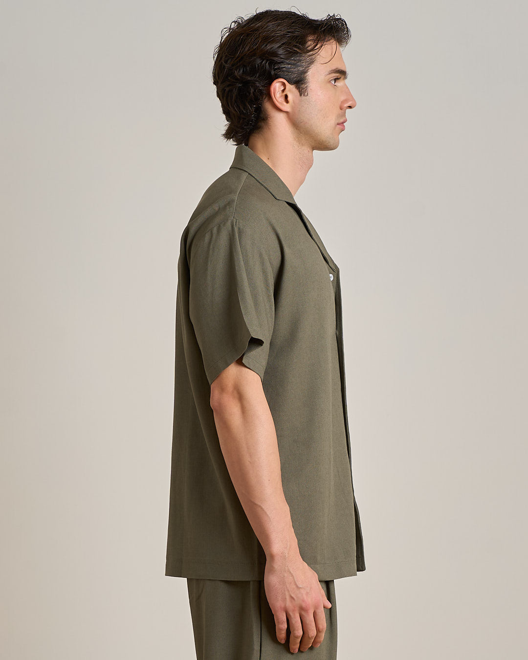 Camicia relax fit collo a bowling