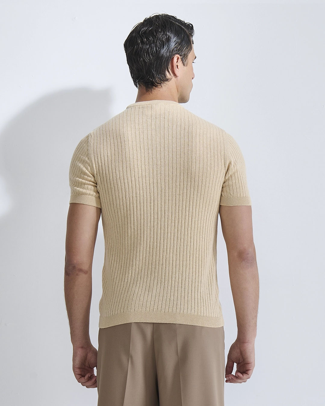 T-shirt a coste in filo