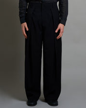 Pantalone Wide Fit con pieghe