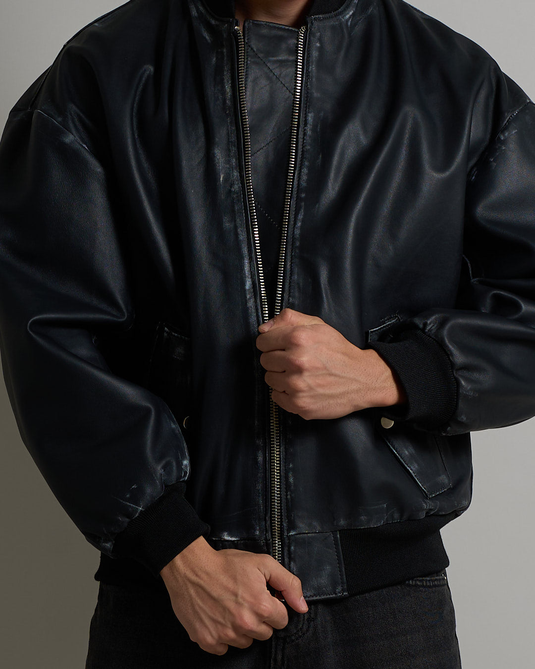 Bomber in pelle Asportato