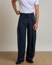 Pantalone Wide Fit con pieghe gessato