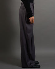 Pantalone Wide Fit con pieghe