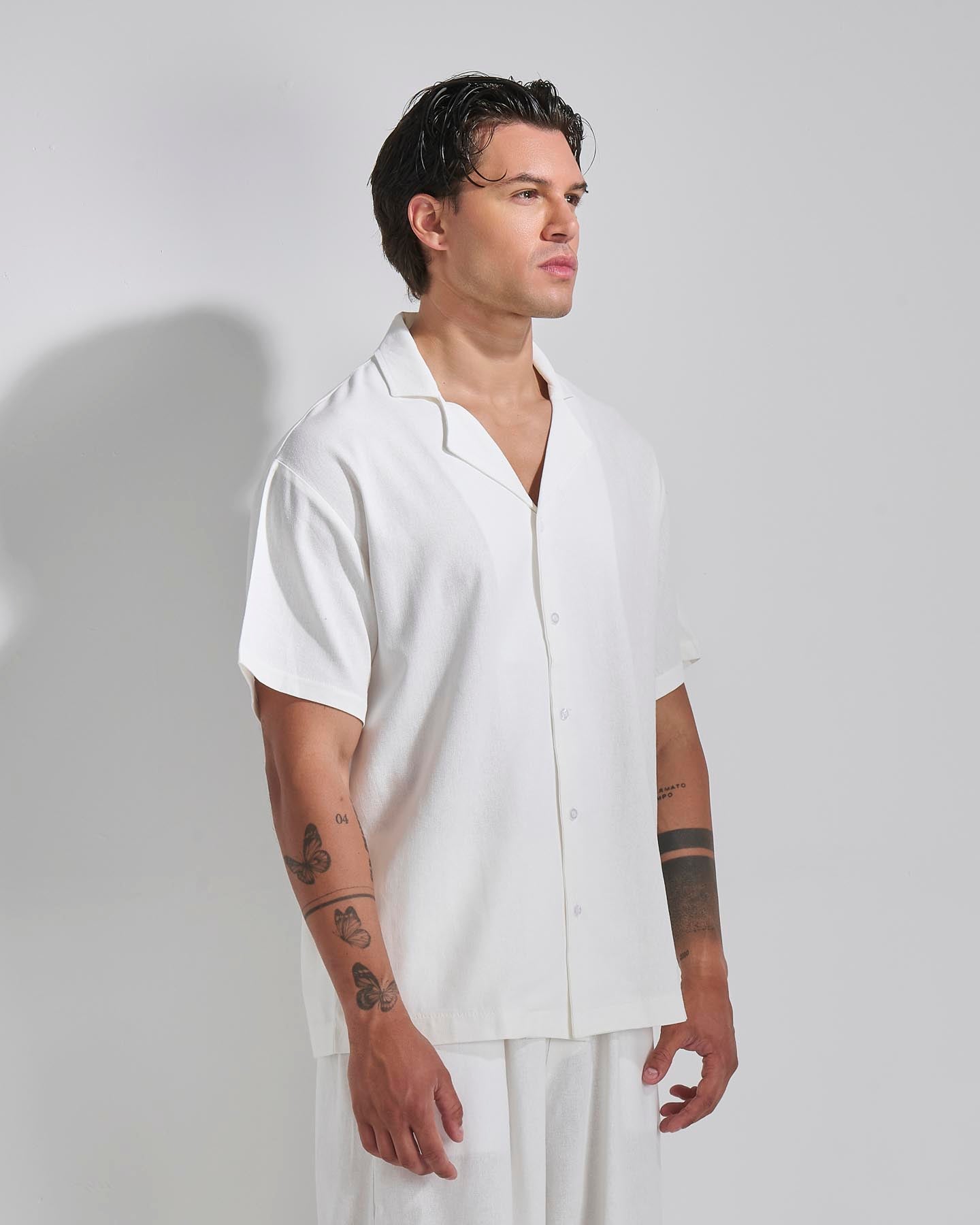 Camicia relax fit collo a bowling