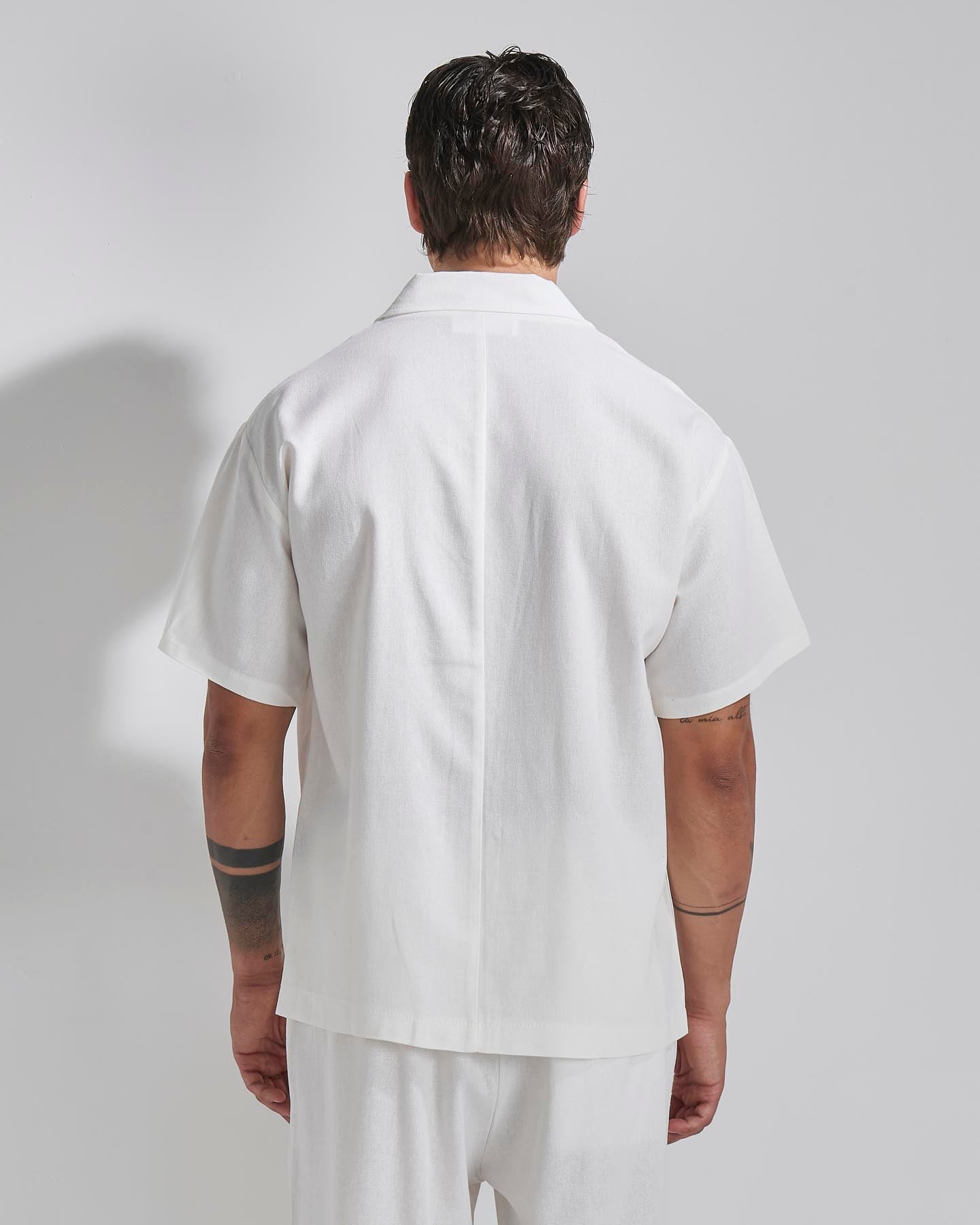 Camicia relax fit collo a bowling