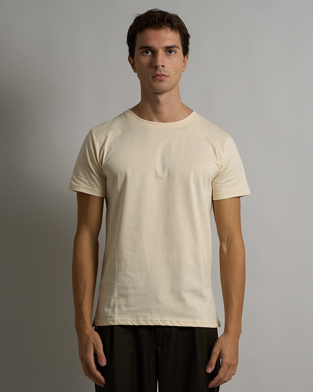 Basic t-shirt con spacchetto