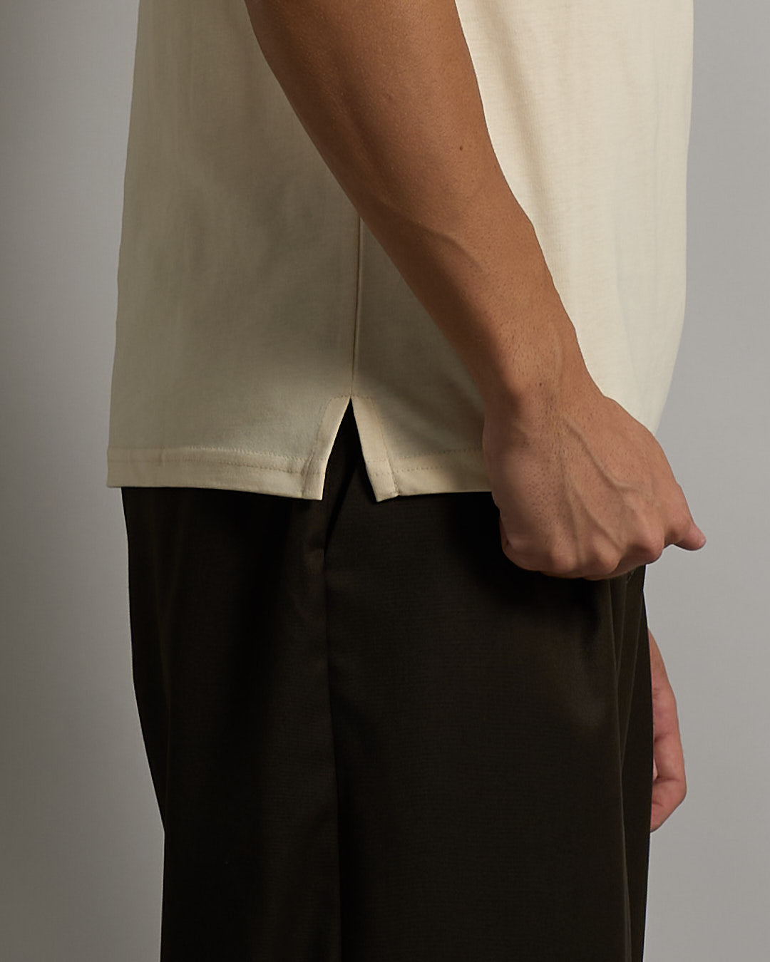 Basic t-shirt con spacchetto