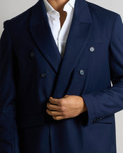 Single-breasted tailored suit