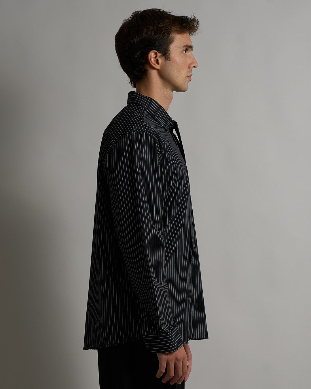 Camicia rigata con fiocco