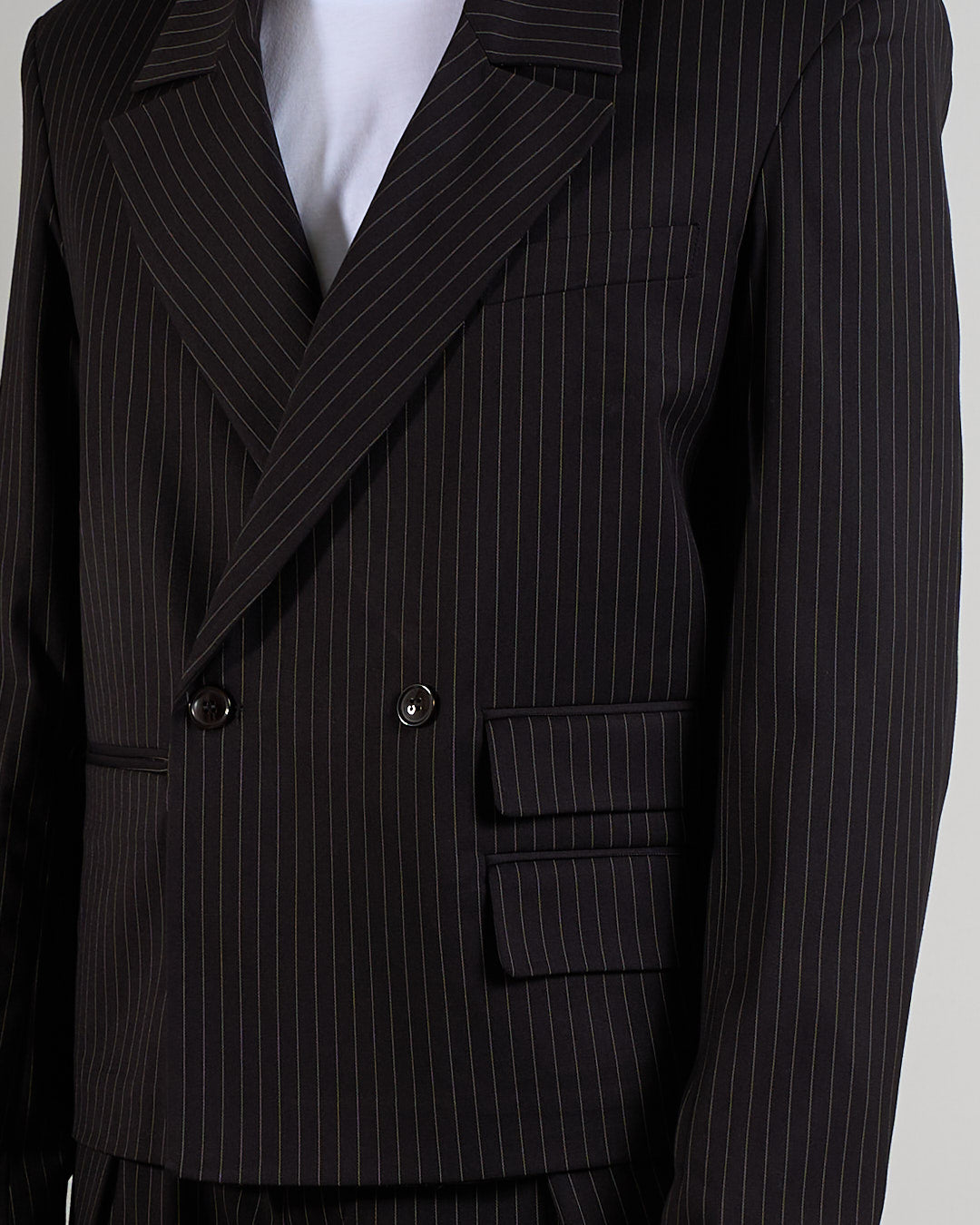 Giacca Cropped doppiopetto Gessata Nera