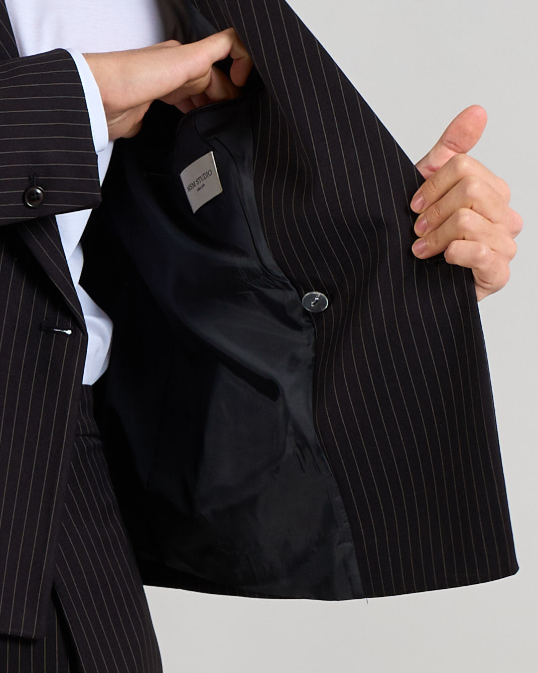 Giacca Cropped doppiopetto Gessata Nera