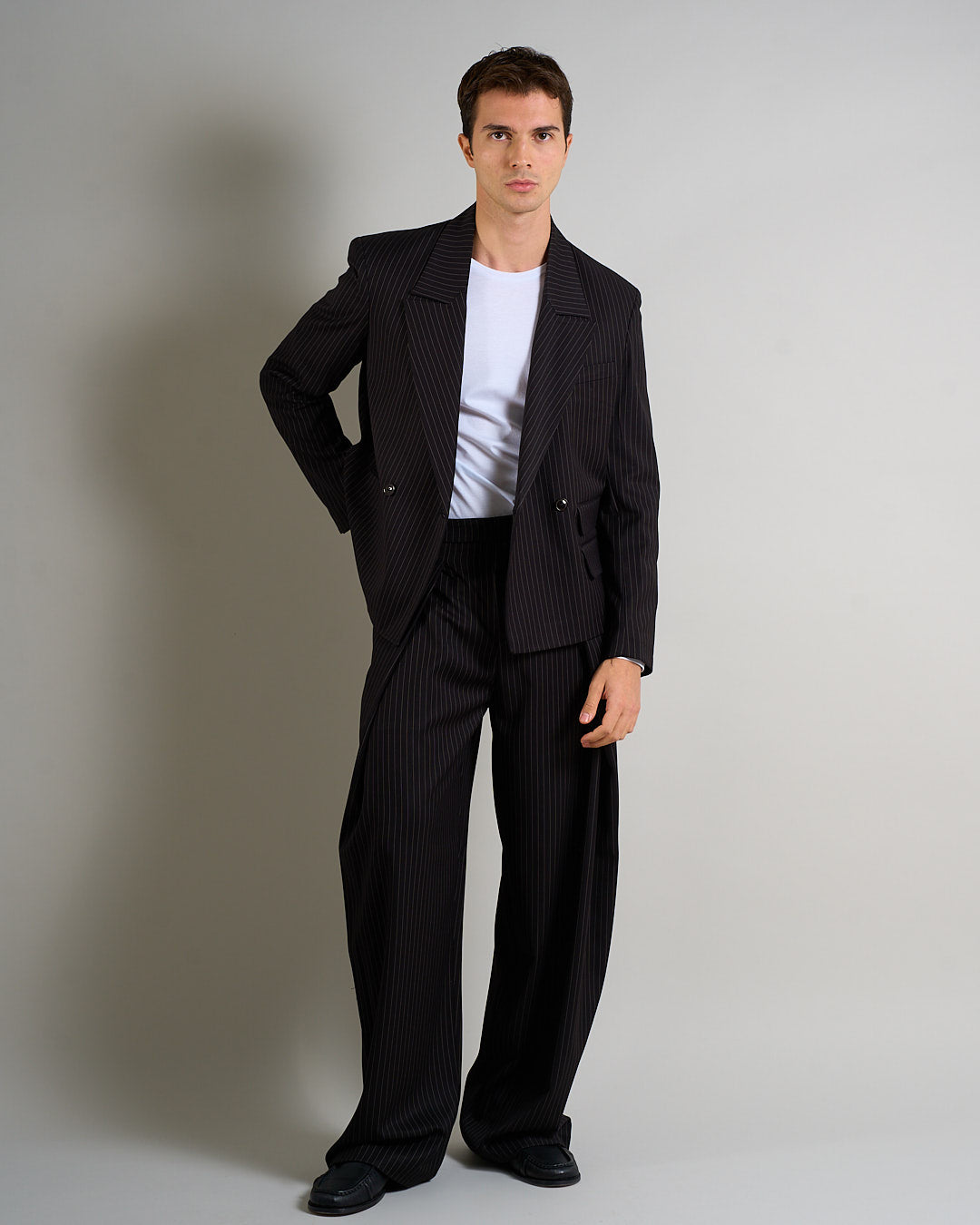 Giacca Cropped doppiopetto Gessata Nera