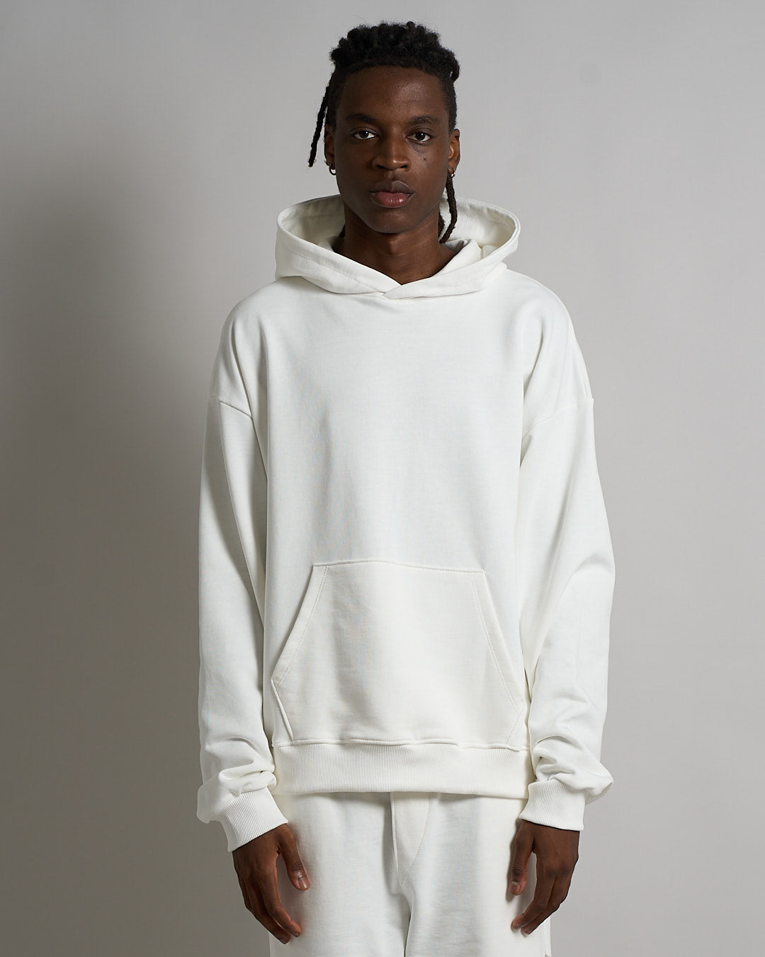 Felpa basic con cappuccio