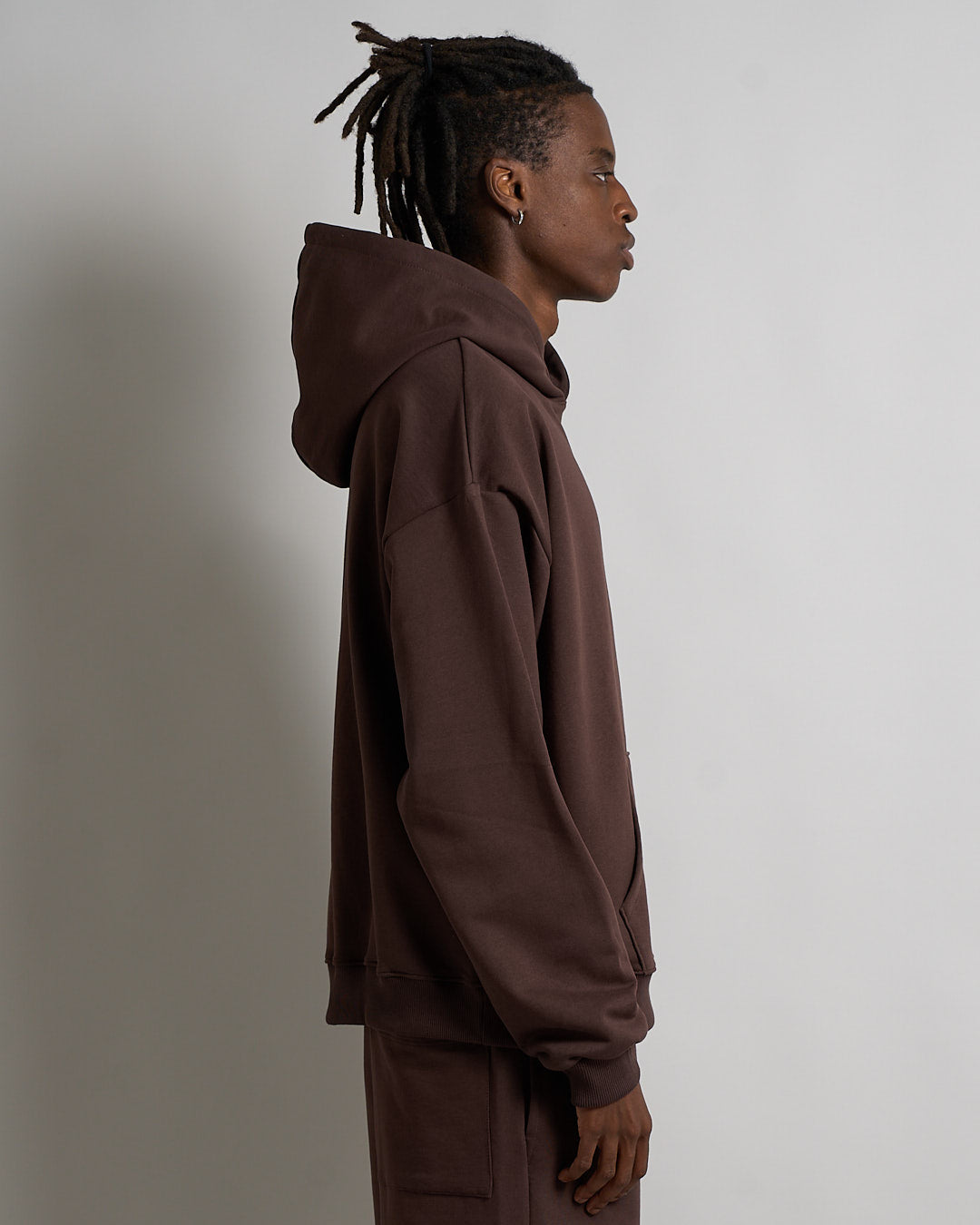 Felpa basic con cappuccio