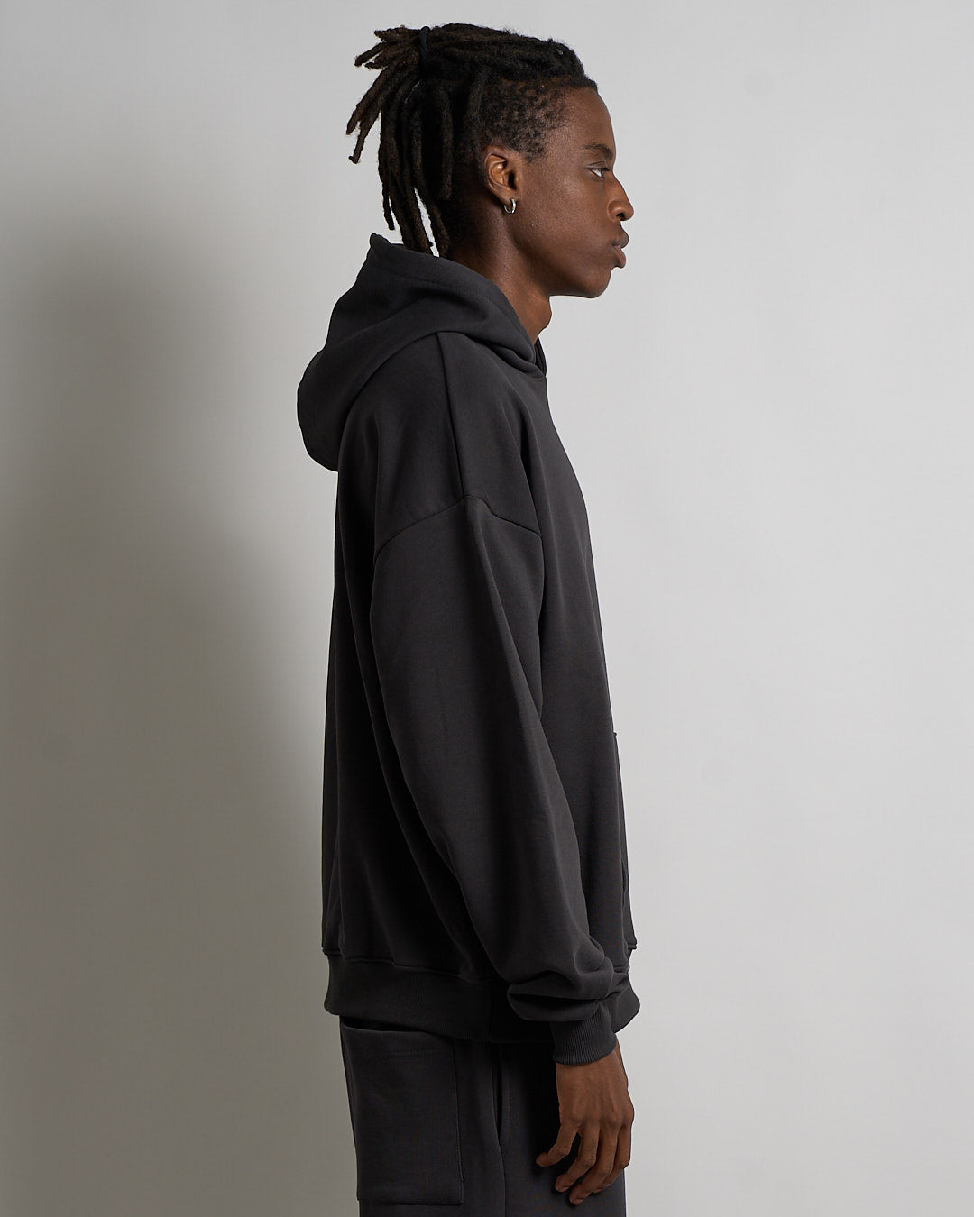 Felpa basic con cappuccio