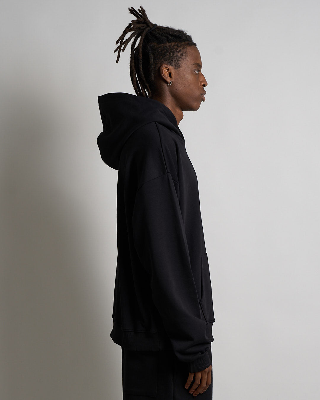 Felpa basic con cappuccio