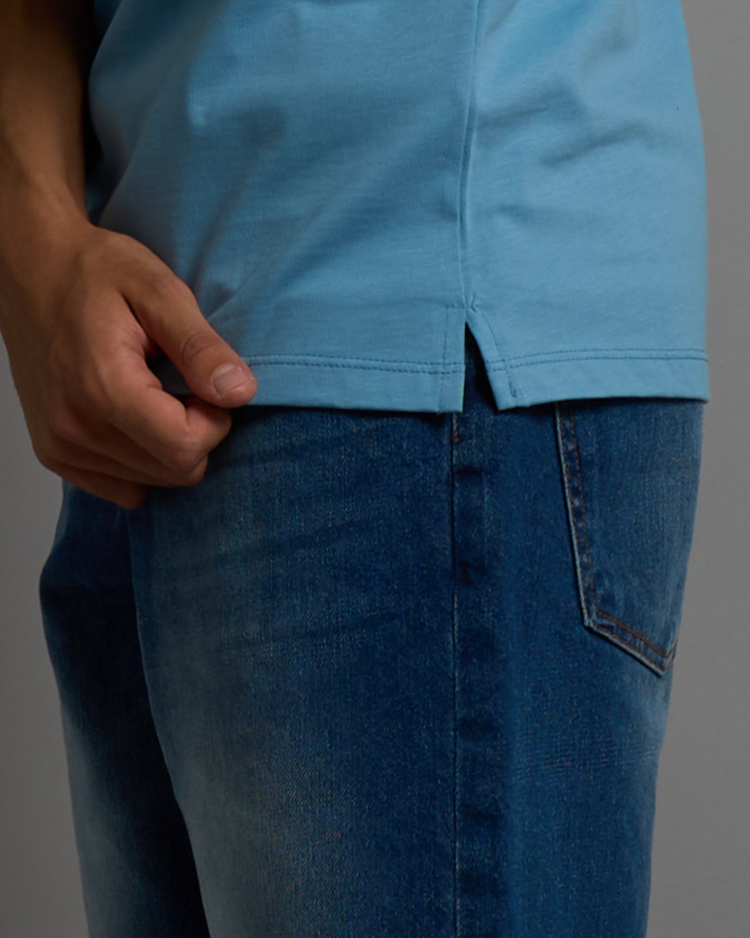 Basic t-shirt con spacchetto