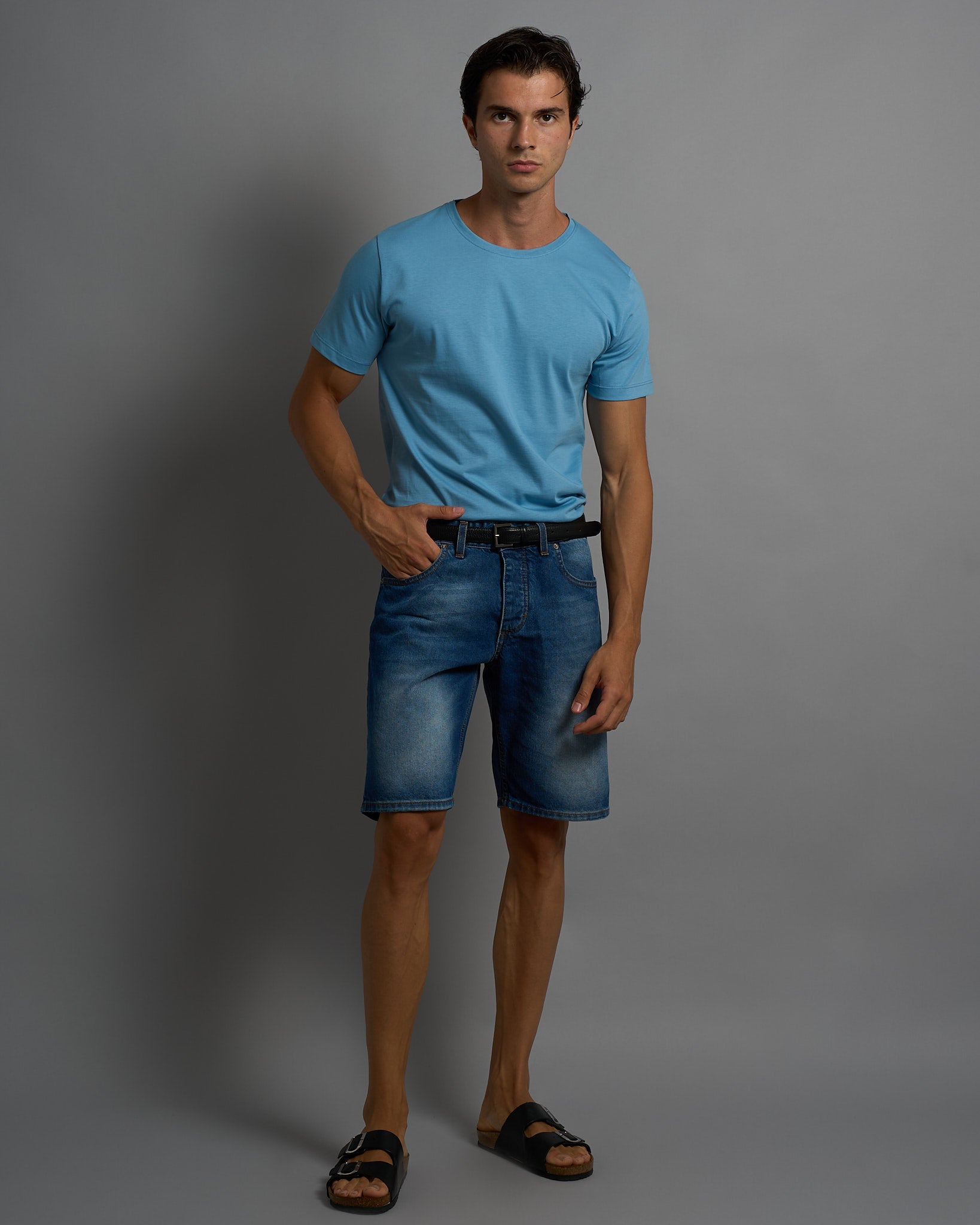 Basic t-shirt con spacchetto