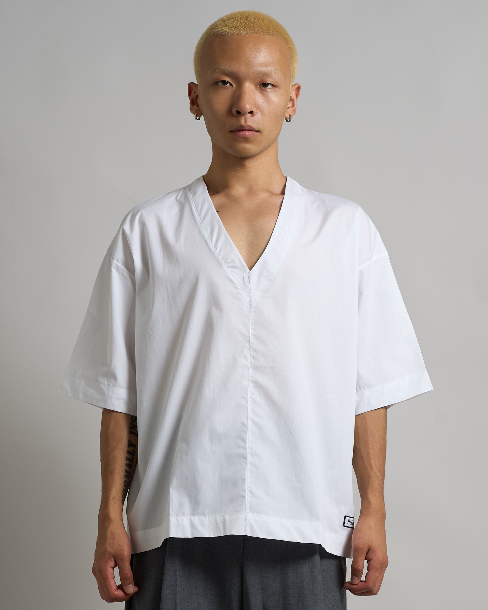 Reference  T-shirt Camicia