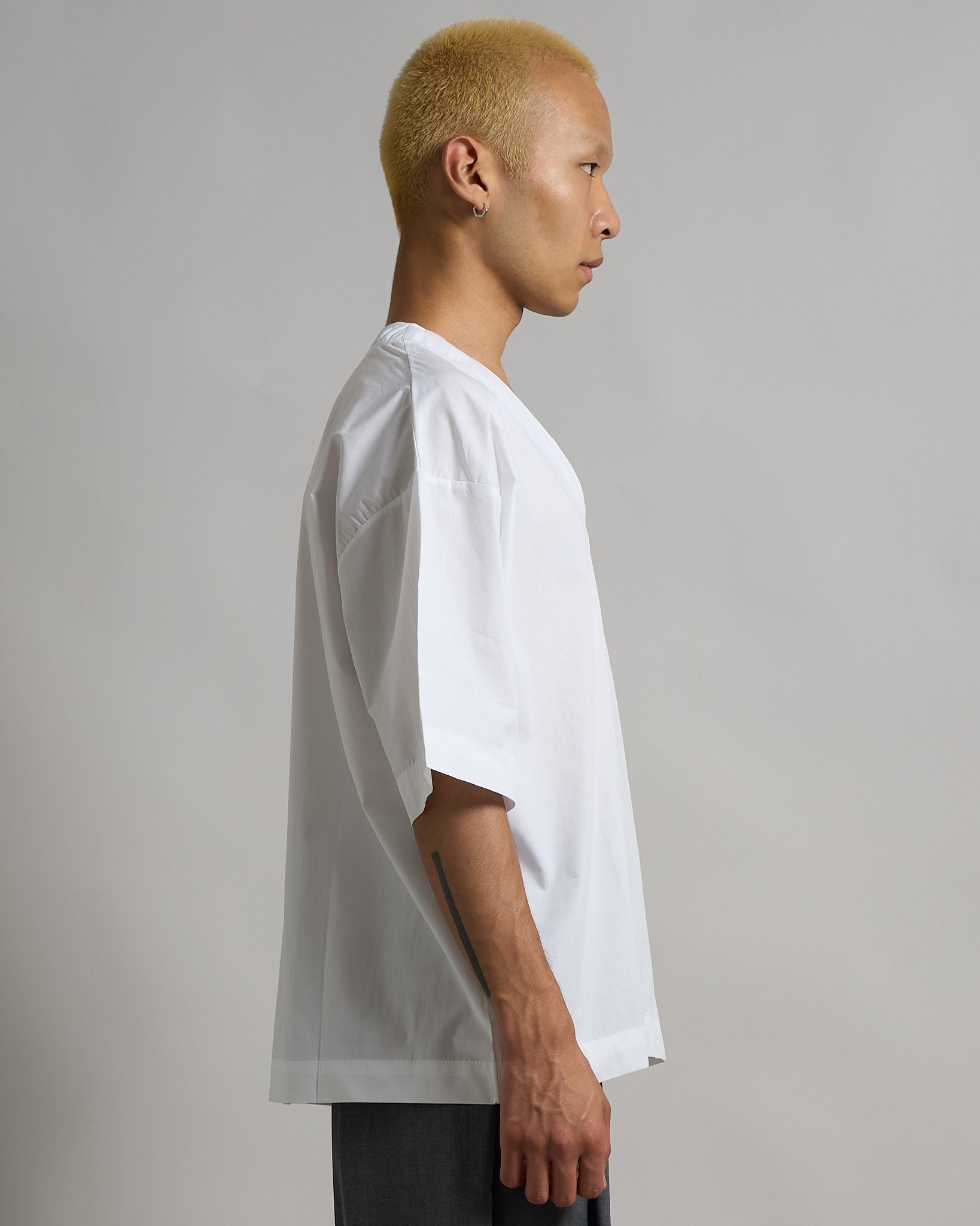 Reference  T-shirt Camicia