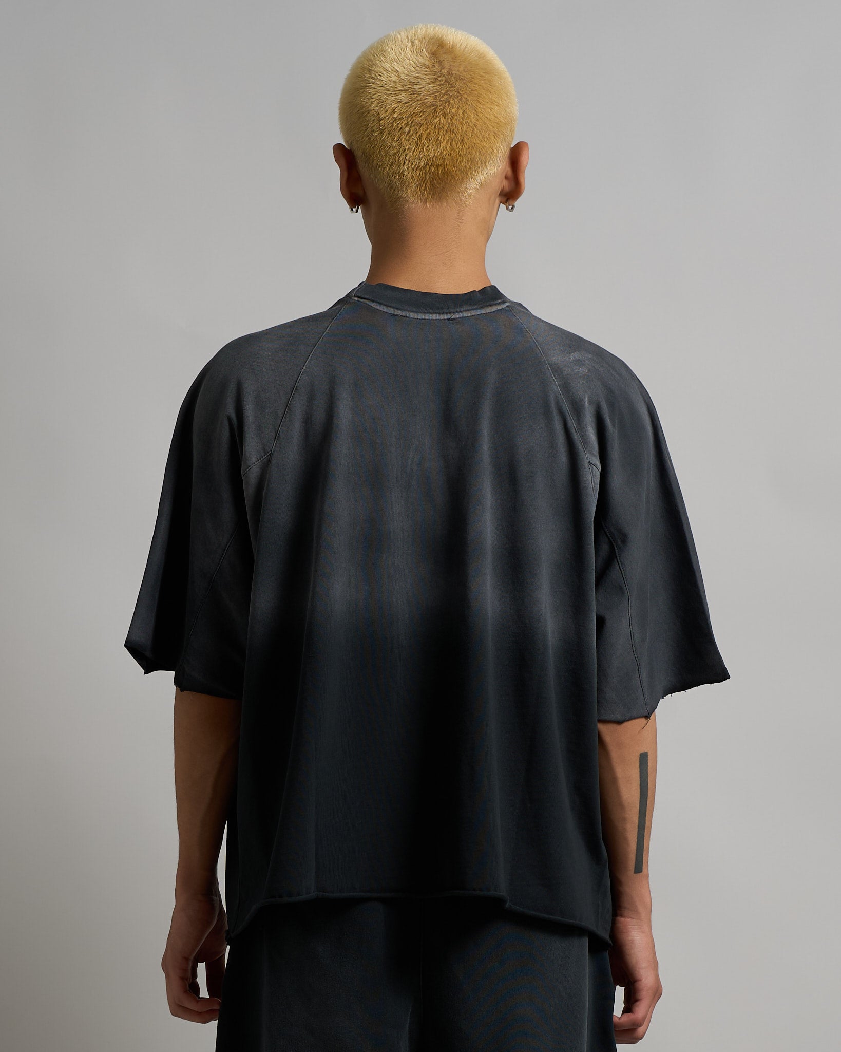 T-shirt effetto old con spruzzo