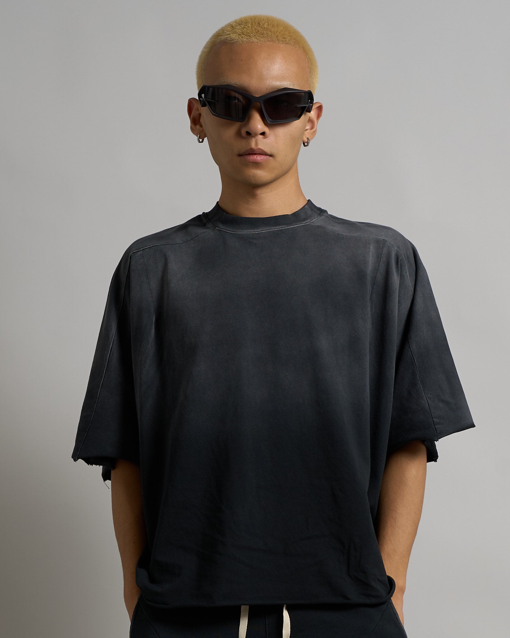 T-shirt effetto old con spruzzo