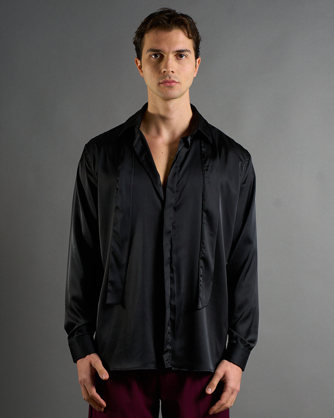 Camicia Effetto Seta con cravatta