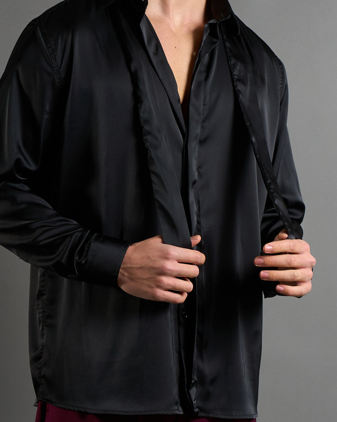 Camicia Effetto Seta con cravatta