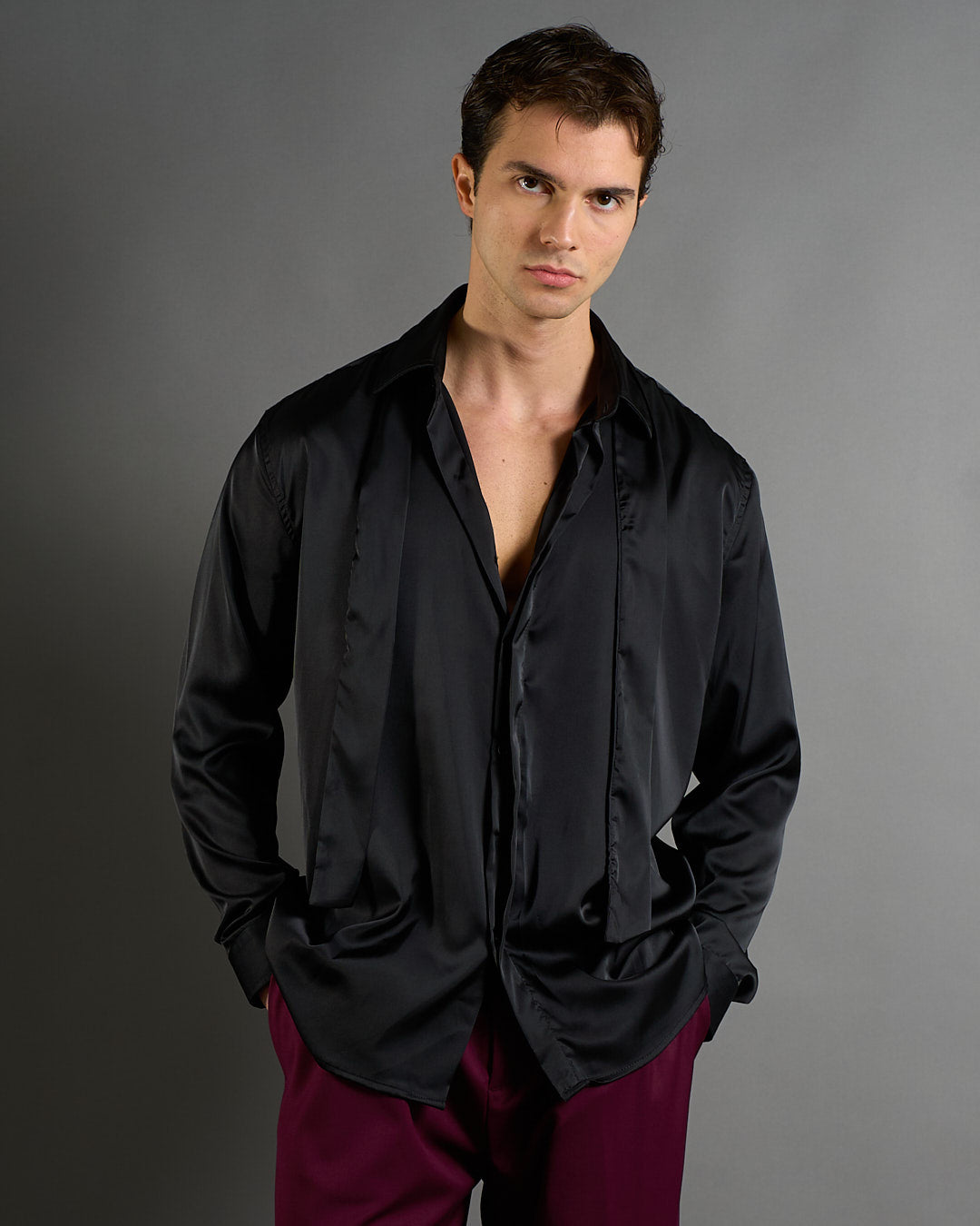 Camicia Effetto Seta con cravatta