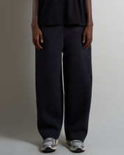 Pantalone in tuta a taglio vivo