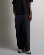 Pantalone in tuta a taglio vivo