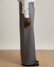 Pantalone Wide Fit con pieghe