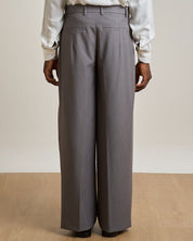 Pantalone Wide Fit con pieghe