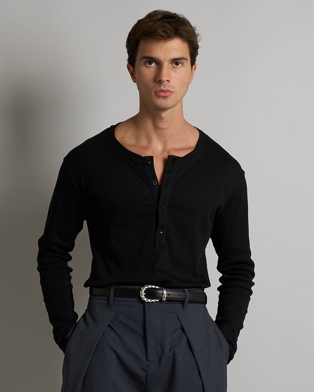 T-shirt Serafino in costina Longsleeve