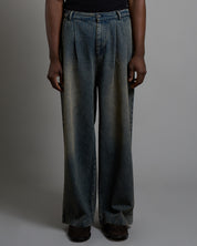 Pantalone strutturato in denim sabbiato