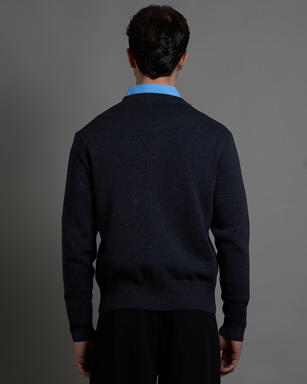 Cardigan girocollo in filo