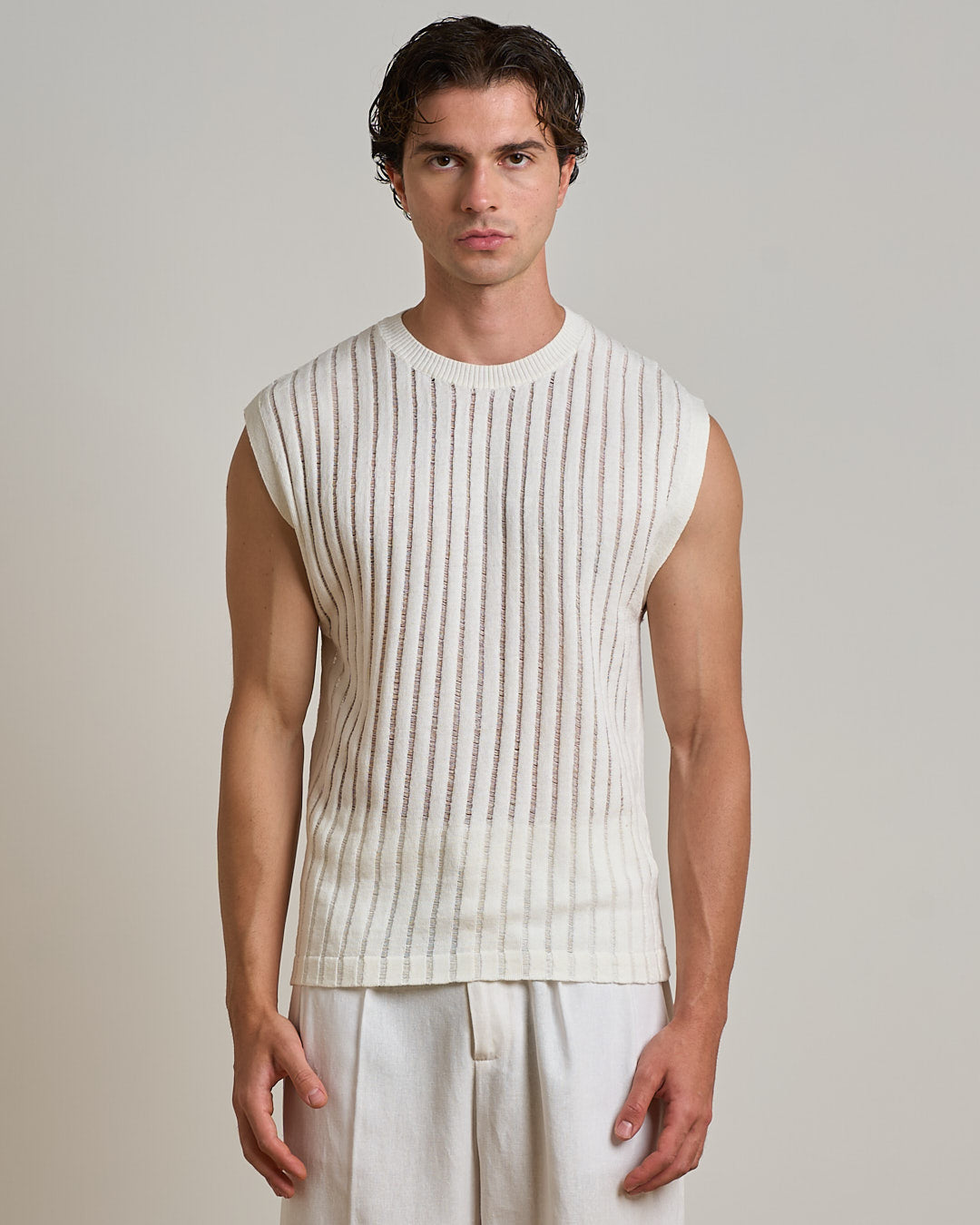 Gilet in filo fluttuante