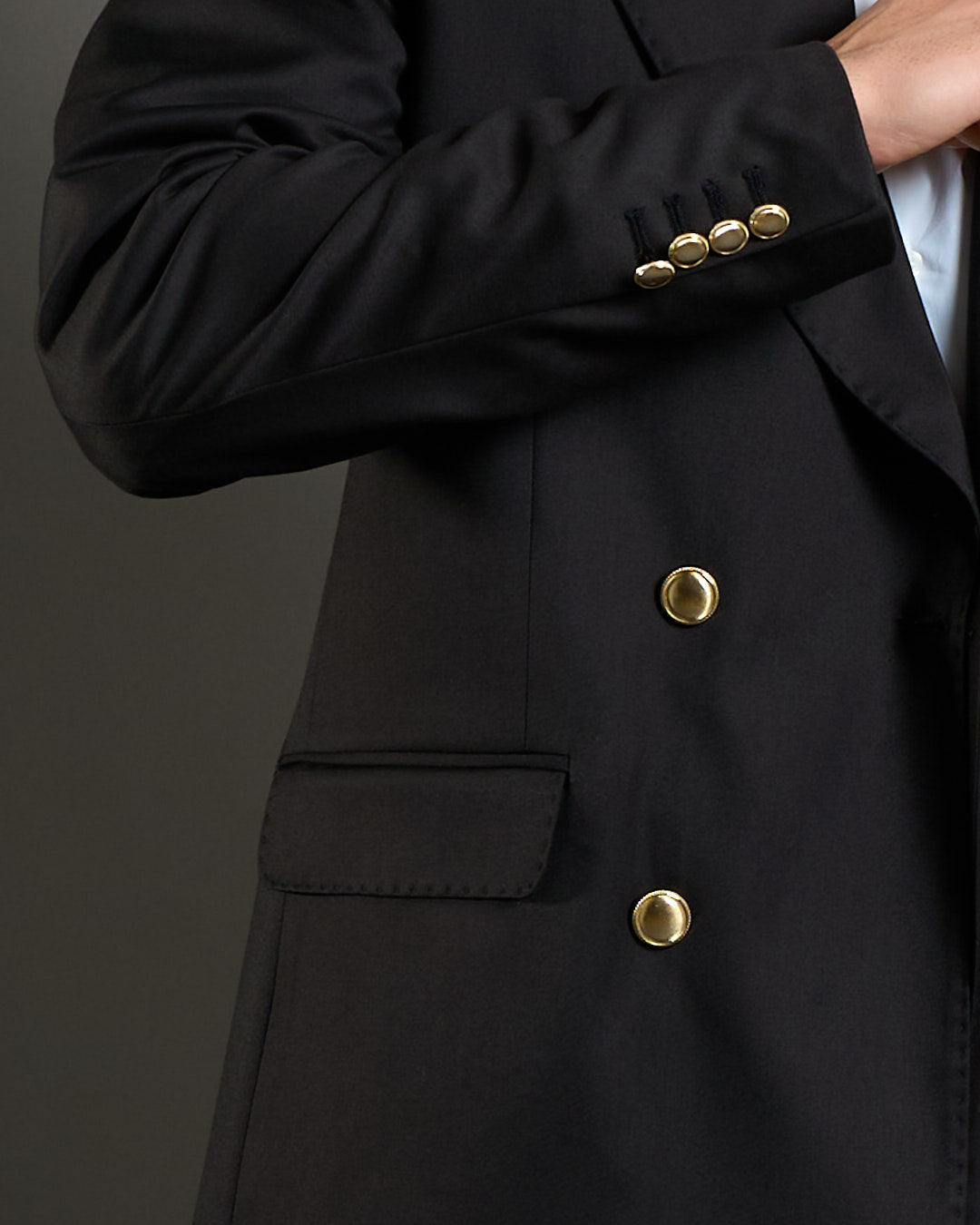 Abito Sartoriale doppiopetto bottone gioiello