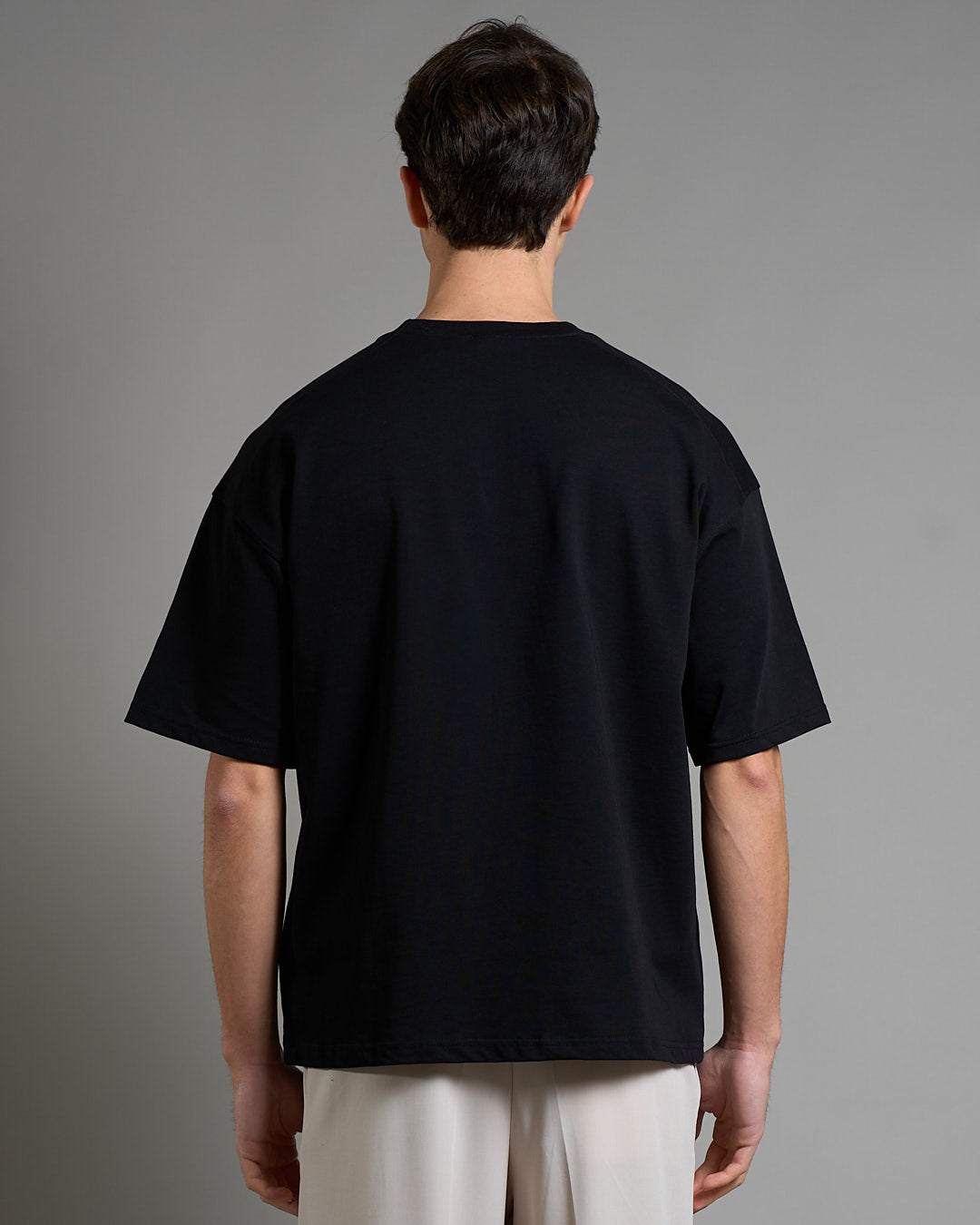 T-Shirt Msm Studio con ricamo in tinta