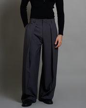 Pantalone Wide Fit con pieghe gessato