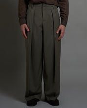 Pantalone Wide Fit con pieghe