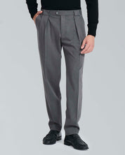 Pantalone sartoriale con pinces