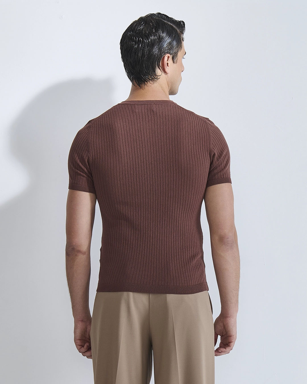 Maglia serafino a coste mezza manica
