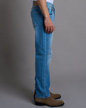 Jeans Straight Fit Con Abrasioni